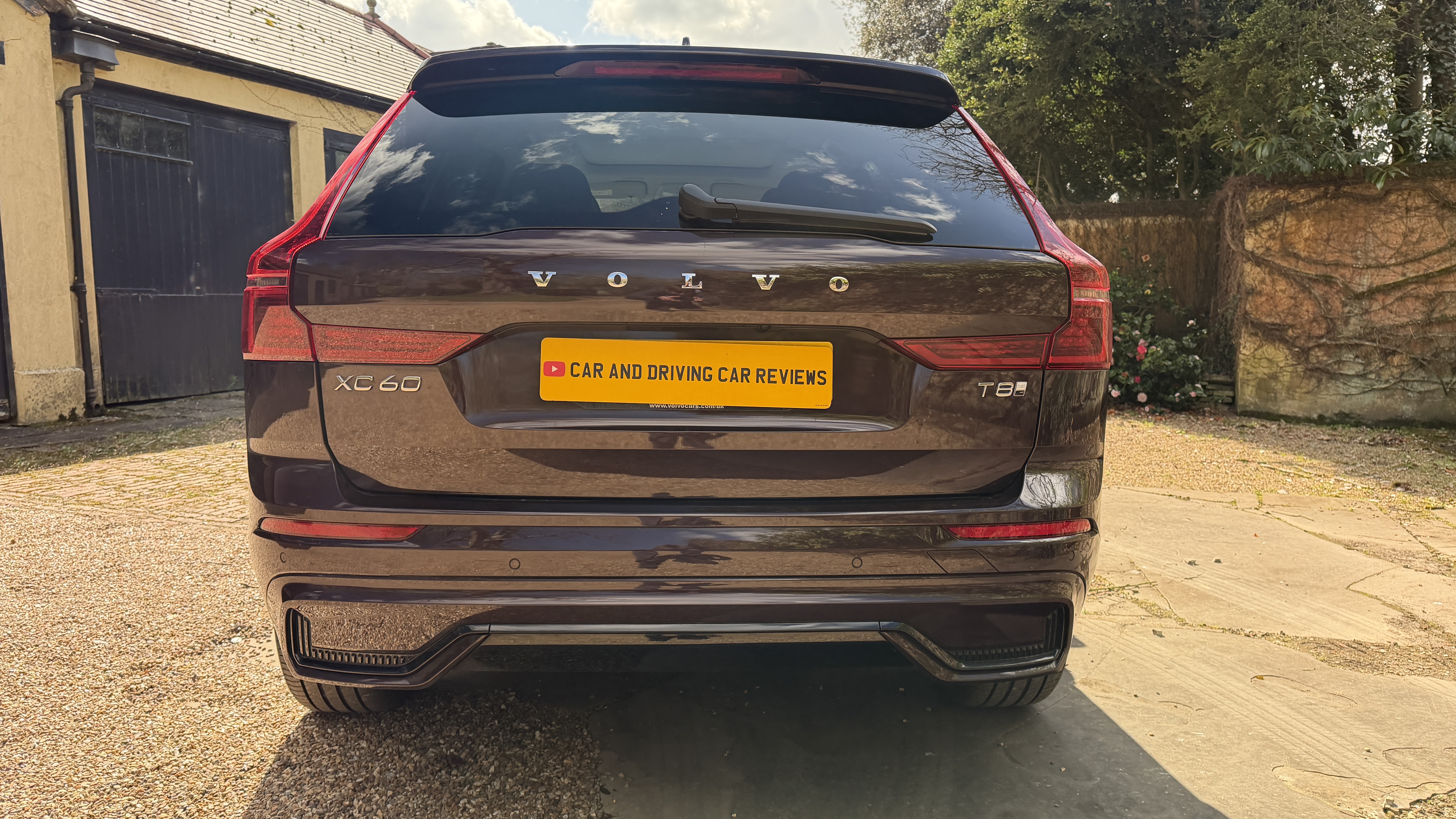 VOLVO XC60 ESTATE 2.0 T6 [350] PHEV Plus Black Ed 5dr AWD Geartronic